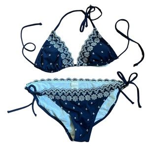 🖤 Xhilaration Navy Blue and White Embroidered Bikini